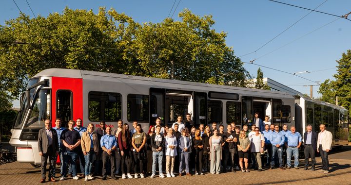 Ausbildungsstart 2022: 30 neue Nachwuchskräfte steigen bei der Rheinbahn ein / Foto © Rheinbahn