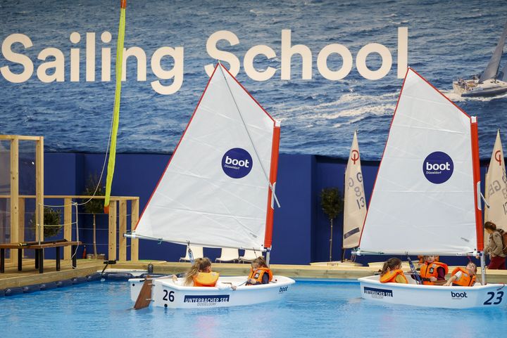 Noch bis Sonntag gibt es Wassersport zum Mitmachen in allen Facetten. / Foto: Messe Düsseldorf / ctillmann 