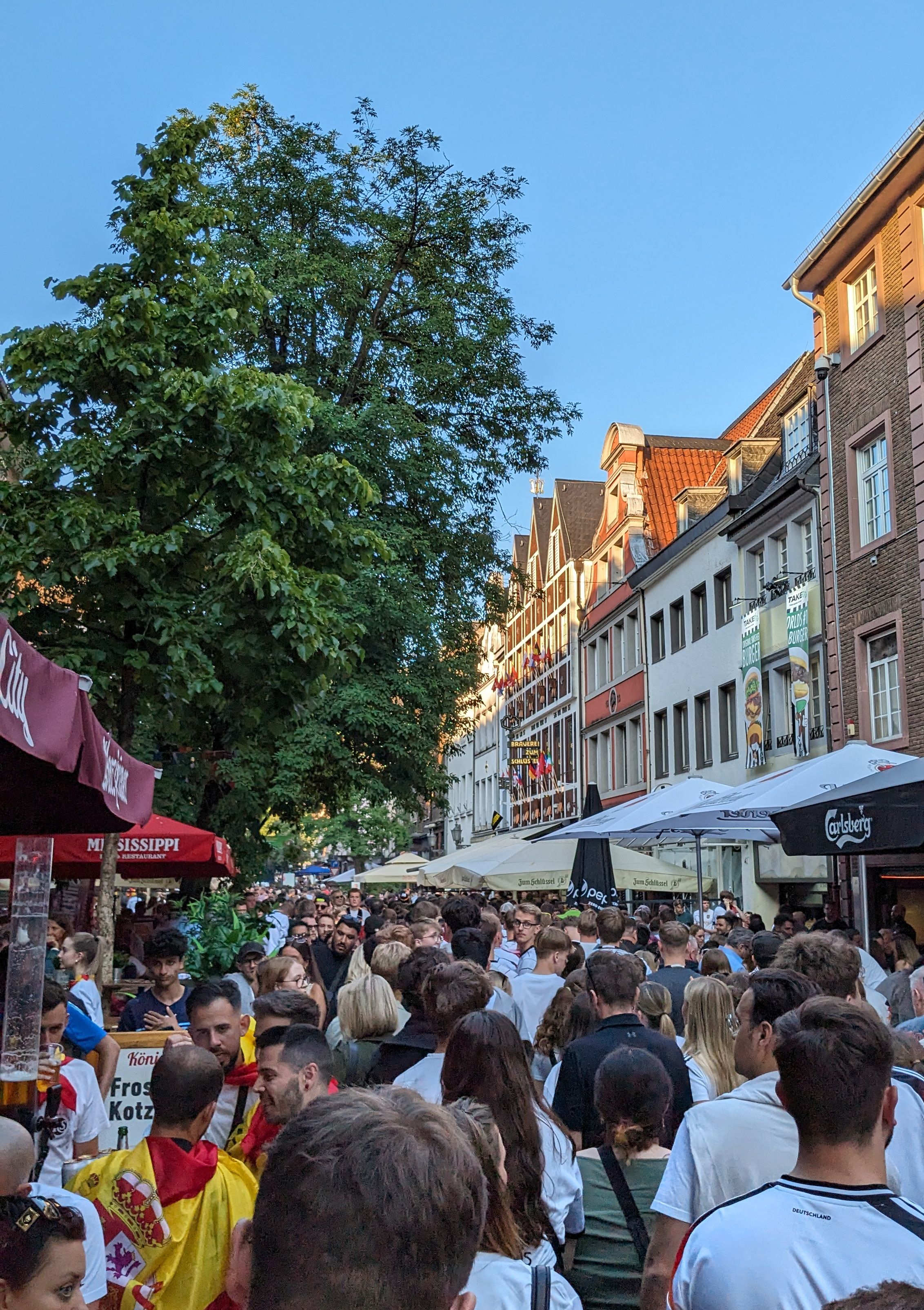 EURO 2024, Altstadt, Düsseldorf / Foto: Victor Scholz, NDOZ