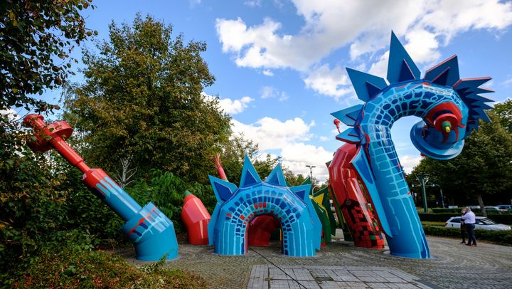 Nessy erstrahlt in neuer Farbenpracht: Seitenansicht des Belüftungsbauwerkes am Volksgarten © Landeshauptstadt Düsseldorf/Uwe Schaffmeister 