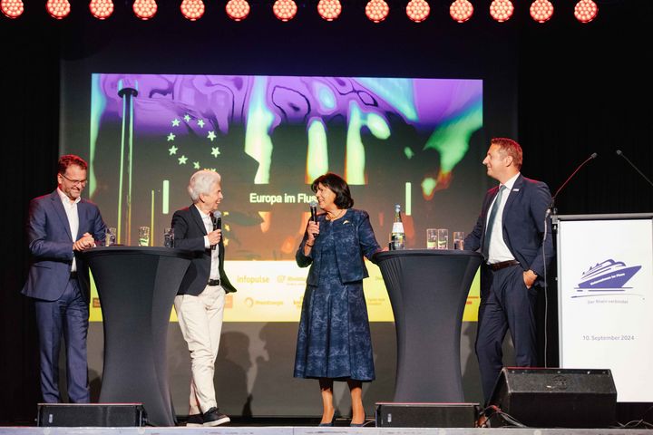 Andreas Feicht, Vorstandsvorsitzender der RheinEnergie AG, Marie-Agnes Strack-Zimmermann, Jutta Zülow, Zülow AG, und Thomas Schürmann / Fotos: Karina Vilenskaja, © Digitale Stadt Düsseldorf