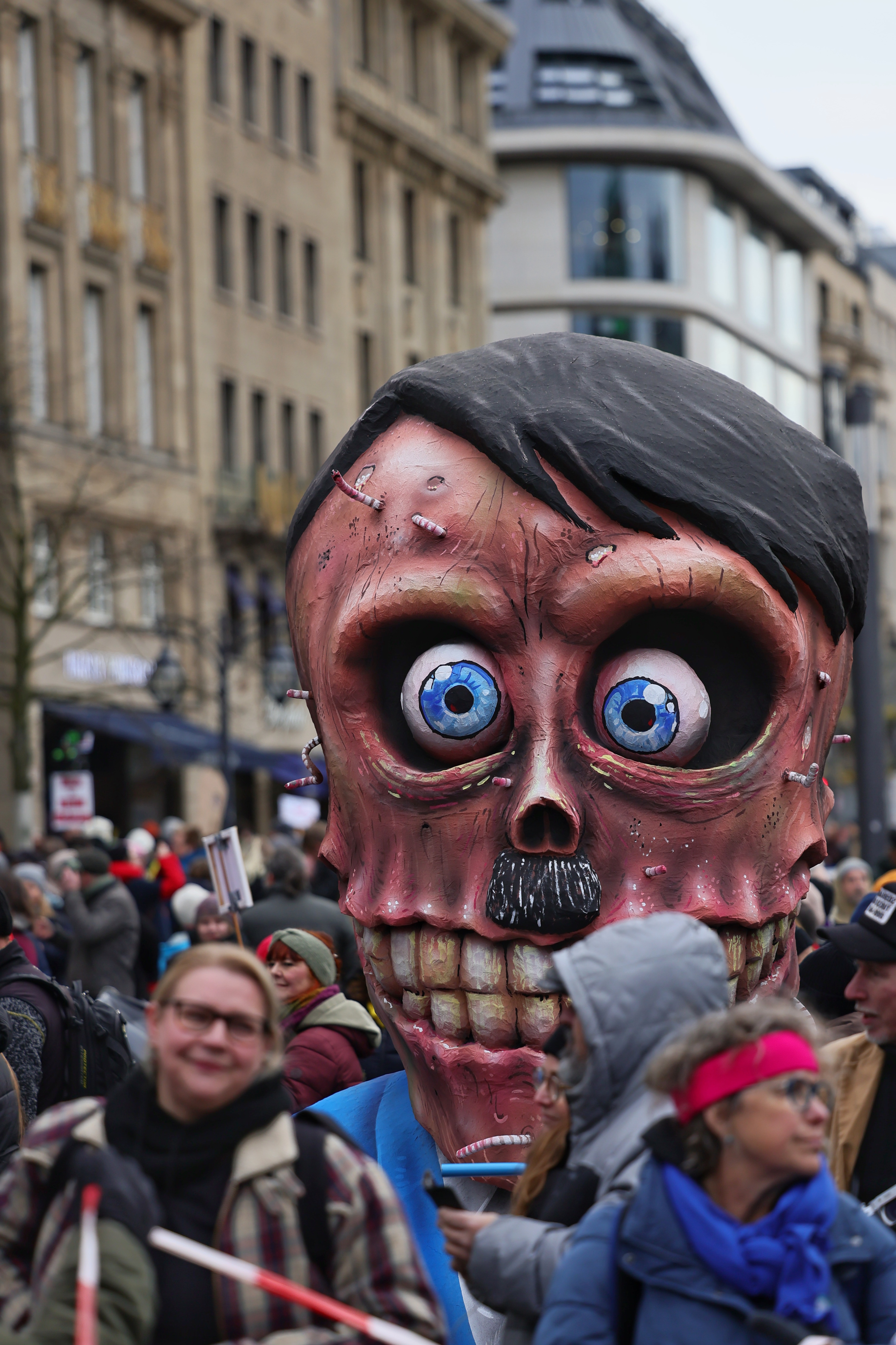 Impressionen von der Demo gegen AFD am 15.02.2025 in Düsseldorf / Foto: Klaus von Jackelmann