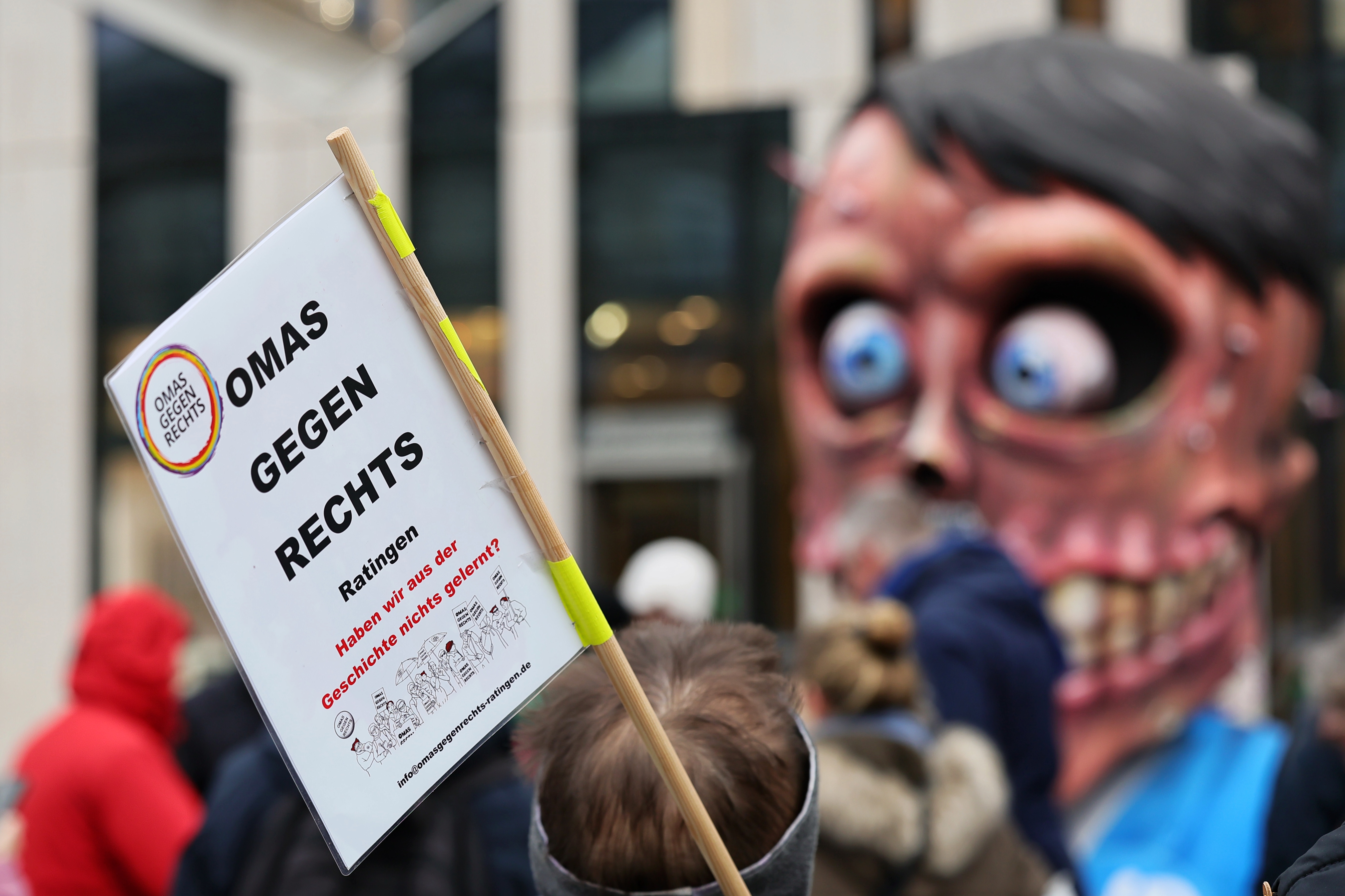 Impressionen von der Demo gegen AFD am 15.02.2025 in Düsseldorf / Foto: Klaus von Jackelmann