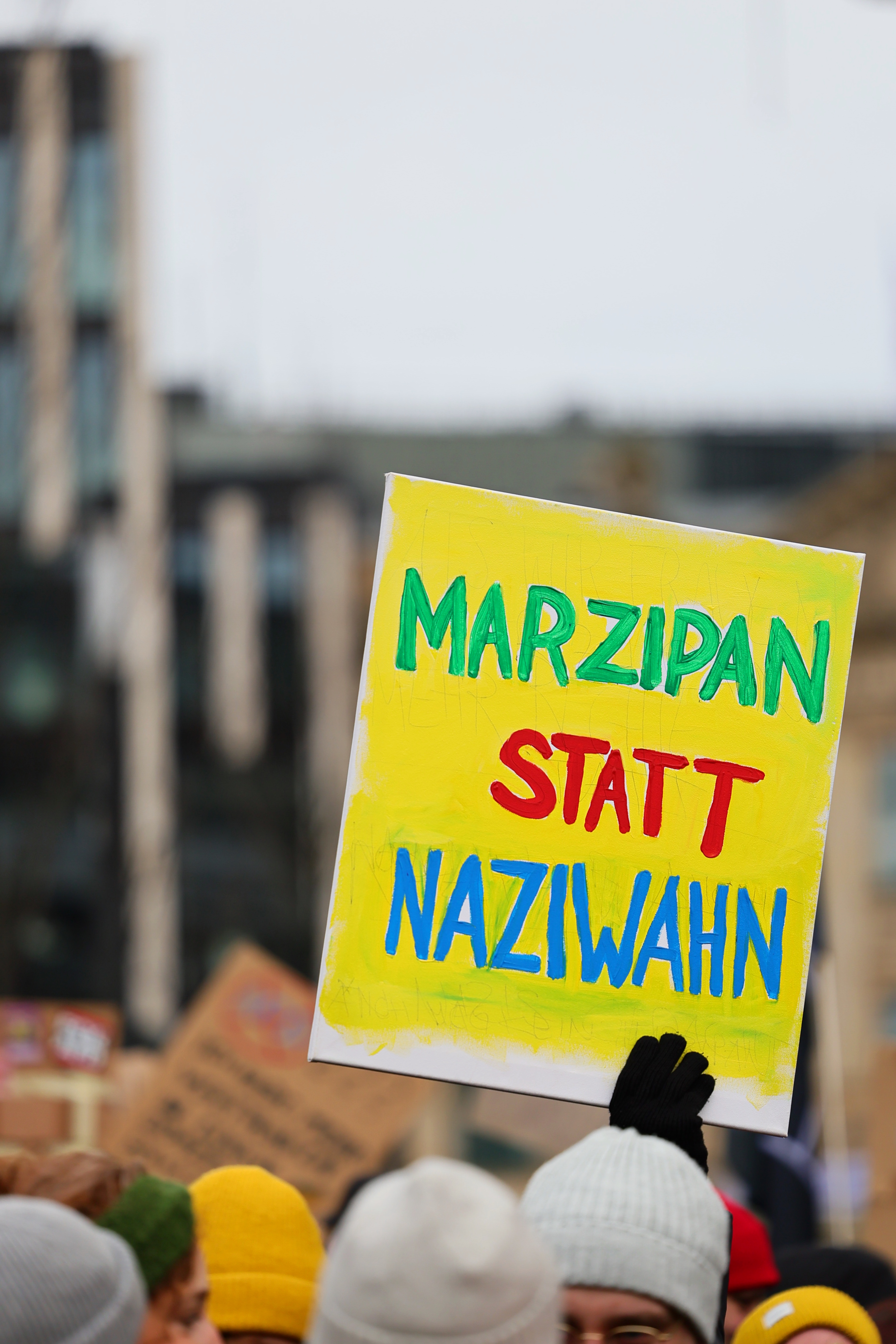 Impressionen von der Demo gegen AFD am 15.02.2025 in Düsseldorf / Foto: Klaus von Jackelmann